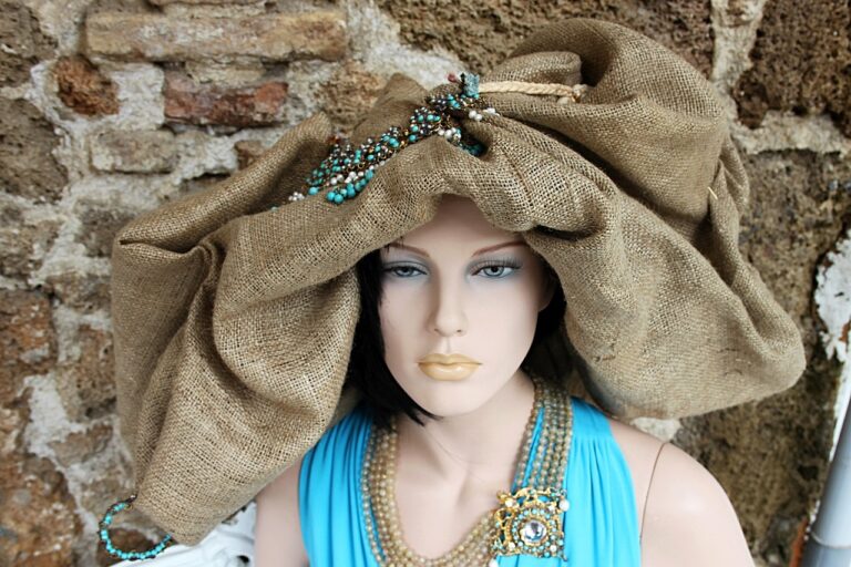 Case Study: Successful Marketing Strategies for Karaoke Bars: All pannel.com, New betting id, Gold365